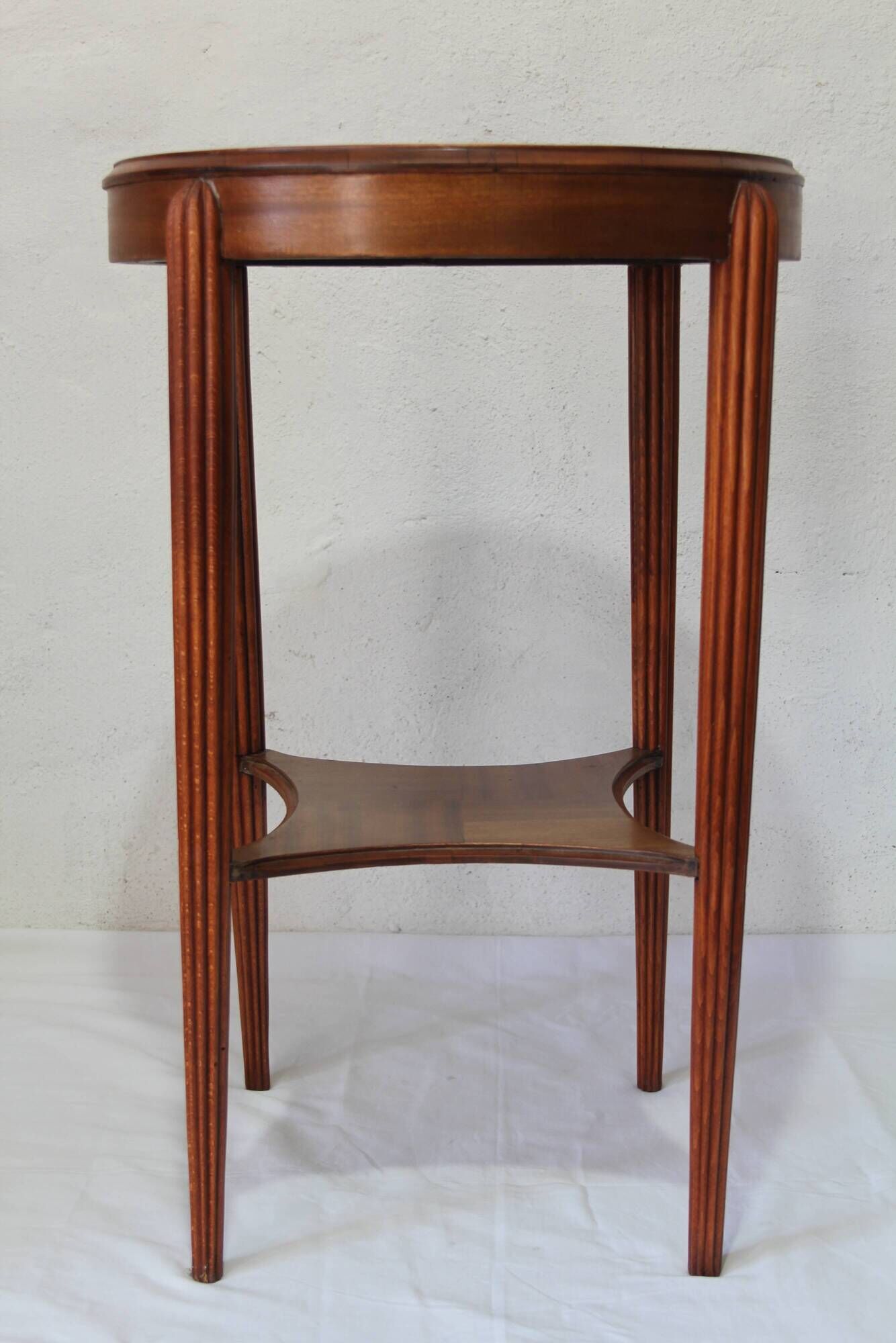 Art Deco Gueridon in Cherry Wood