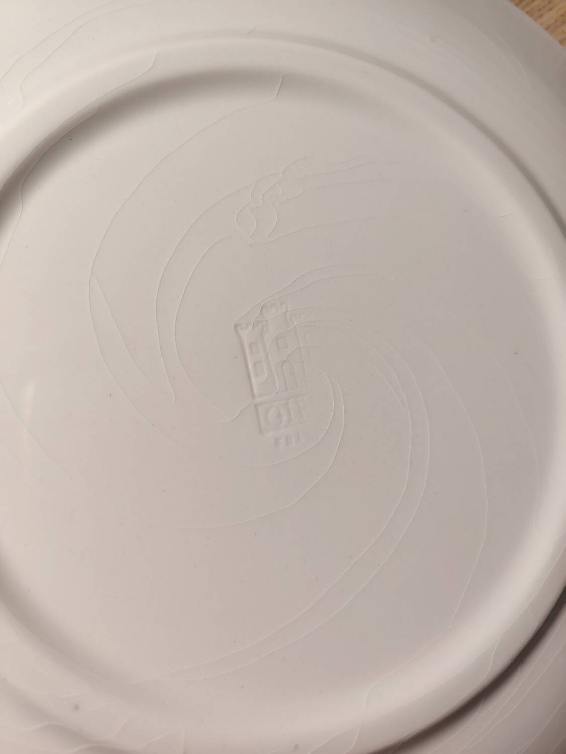 Gien Ludlow plate, hunting scene