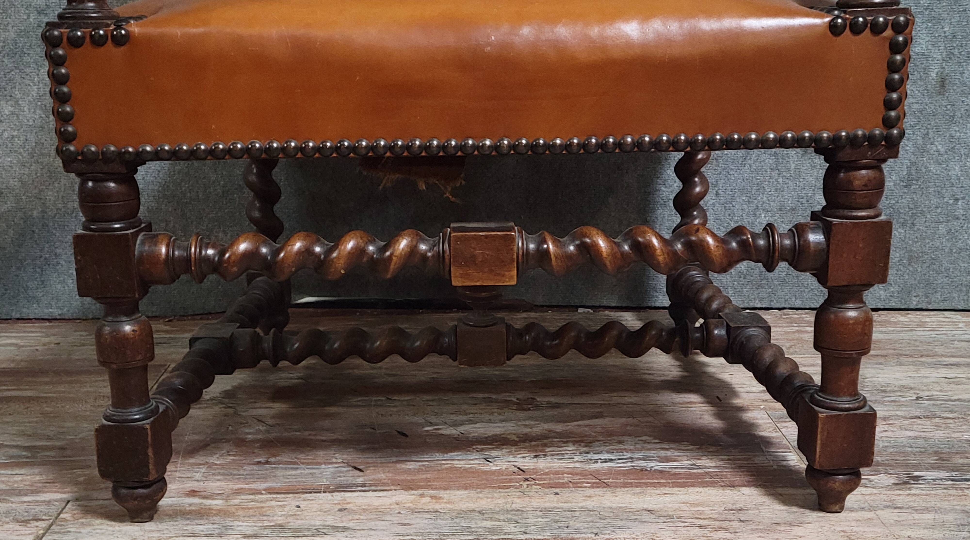 Important antique Louis XIII style office chair, 19th century