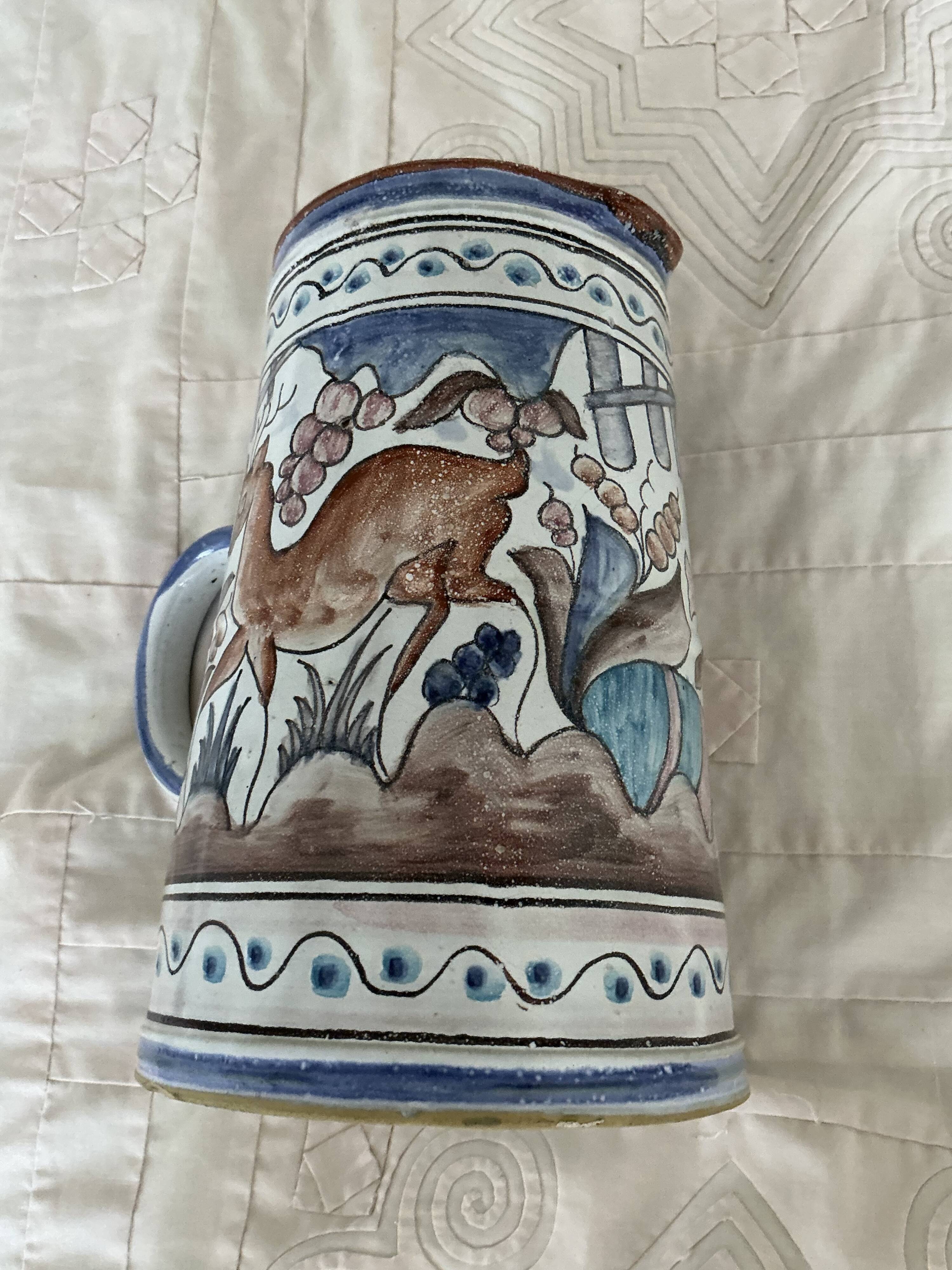 Pichet céramique de Coimbra , décor cerf