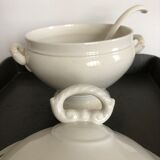 White and shady porcelain soup kitchen