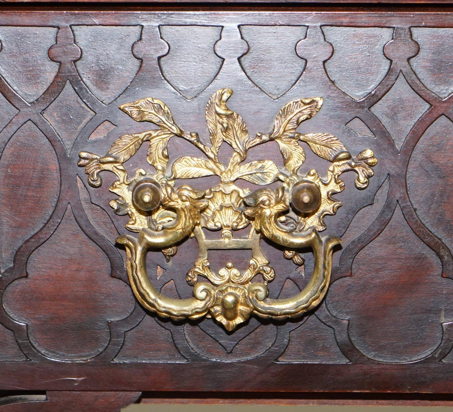 Bureau de travail d'architecte en bois dur George III Thomas Chippendale