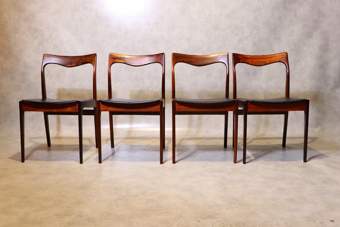 Set of 4 AWA rosewood dining chairs