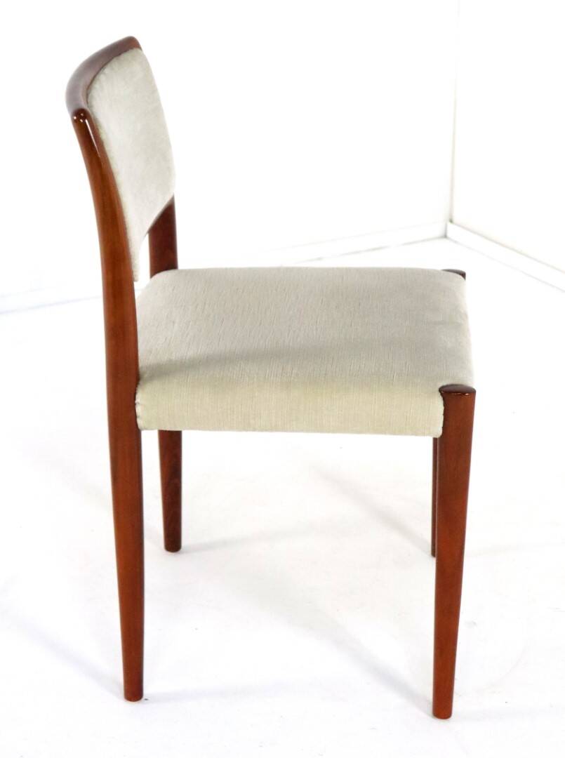 Set of 4 Niels O Möller model 80 chairs