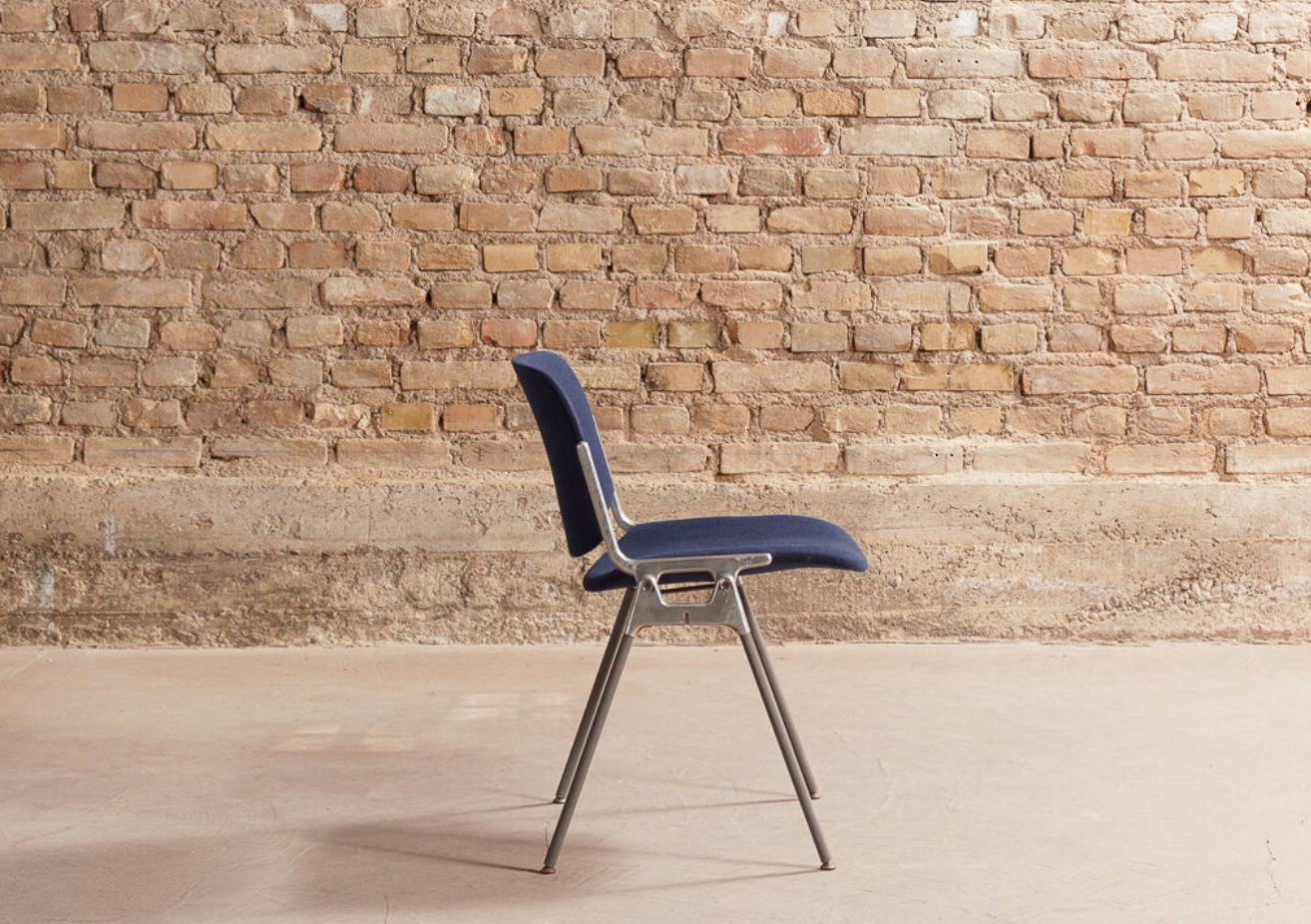 Set of 6 Castelli chairs, model DSC106, design by Giancarlo Piretti, since 1970
