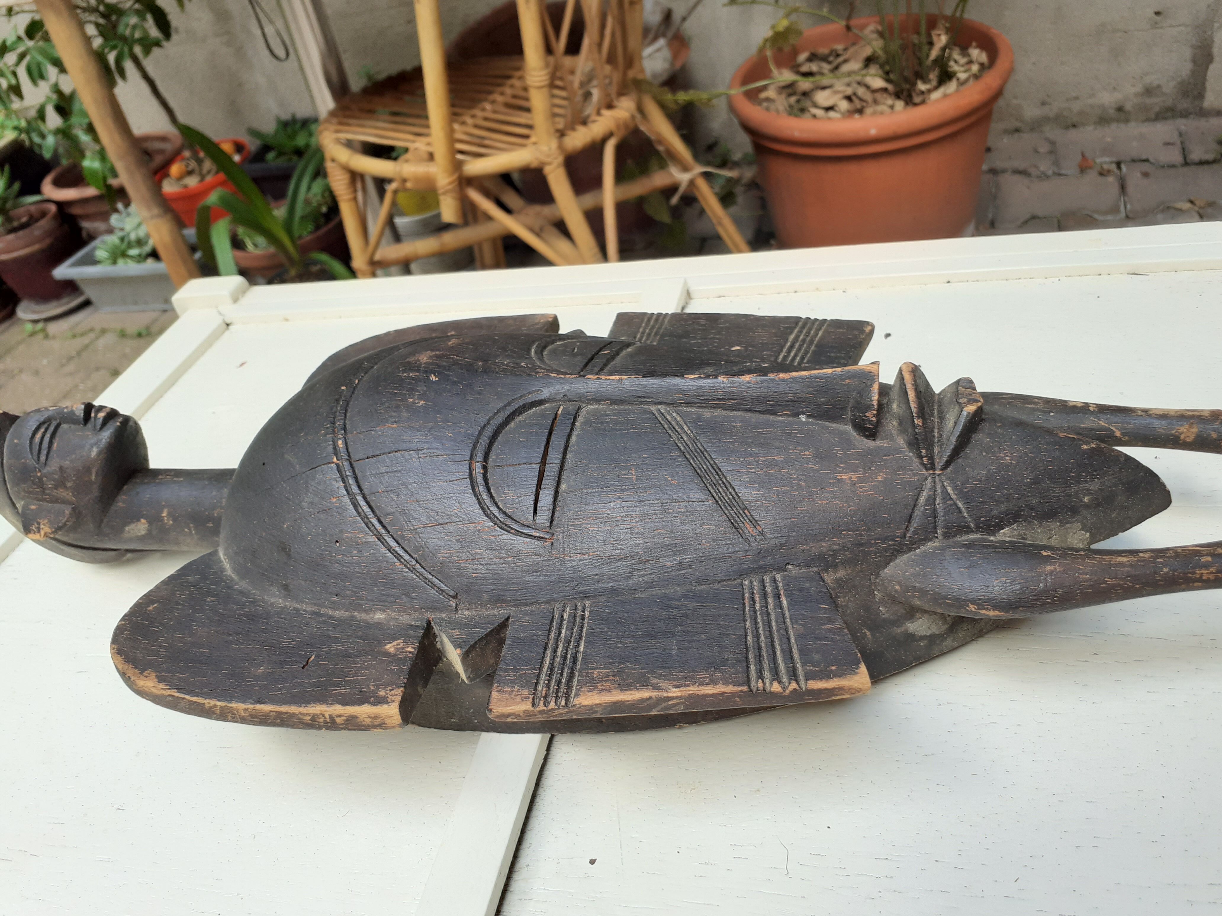 African mask with head