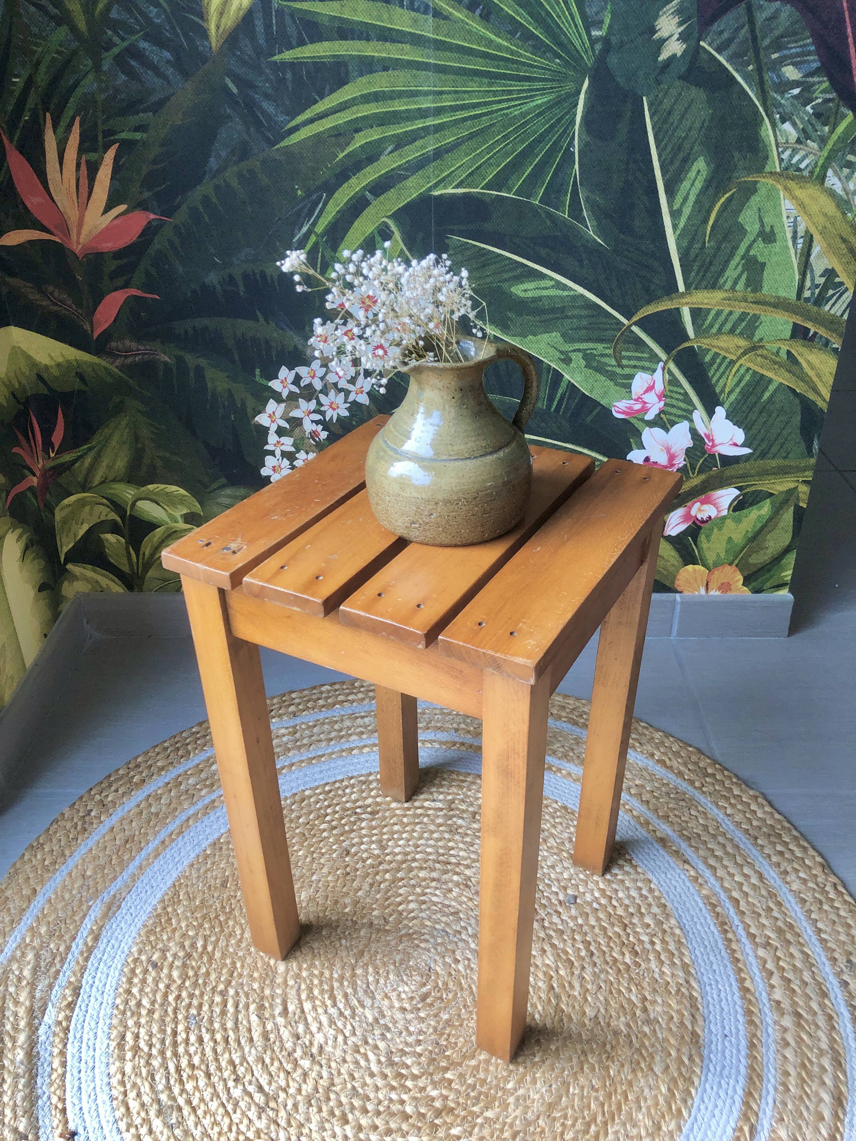 Tabouret vintage en bois