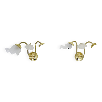 Pair of vintage brass wall lights with flower and glass tulip. 80 years