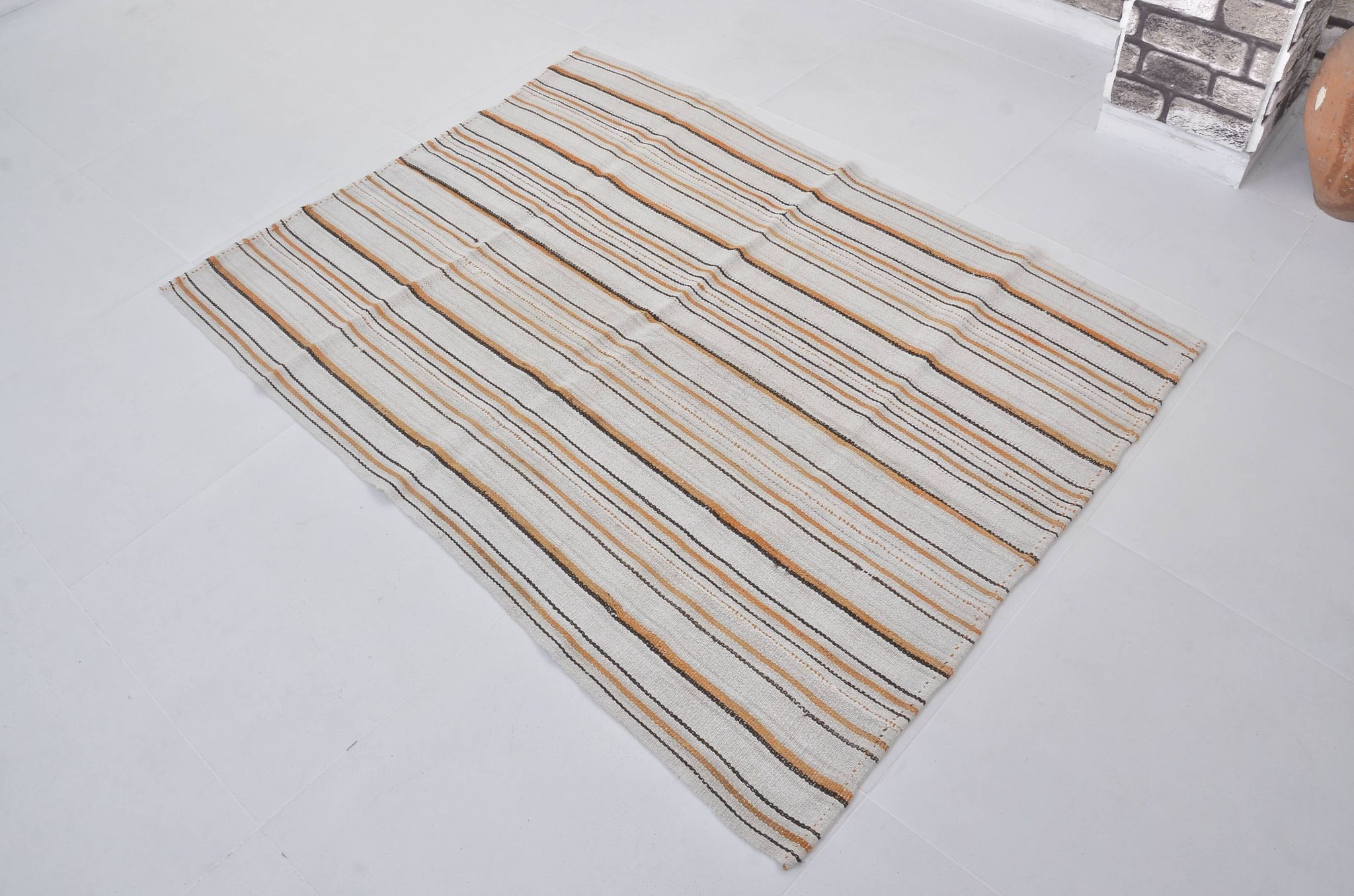 Tapis Kilim Vintage Hmep Home Living, référence 3690