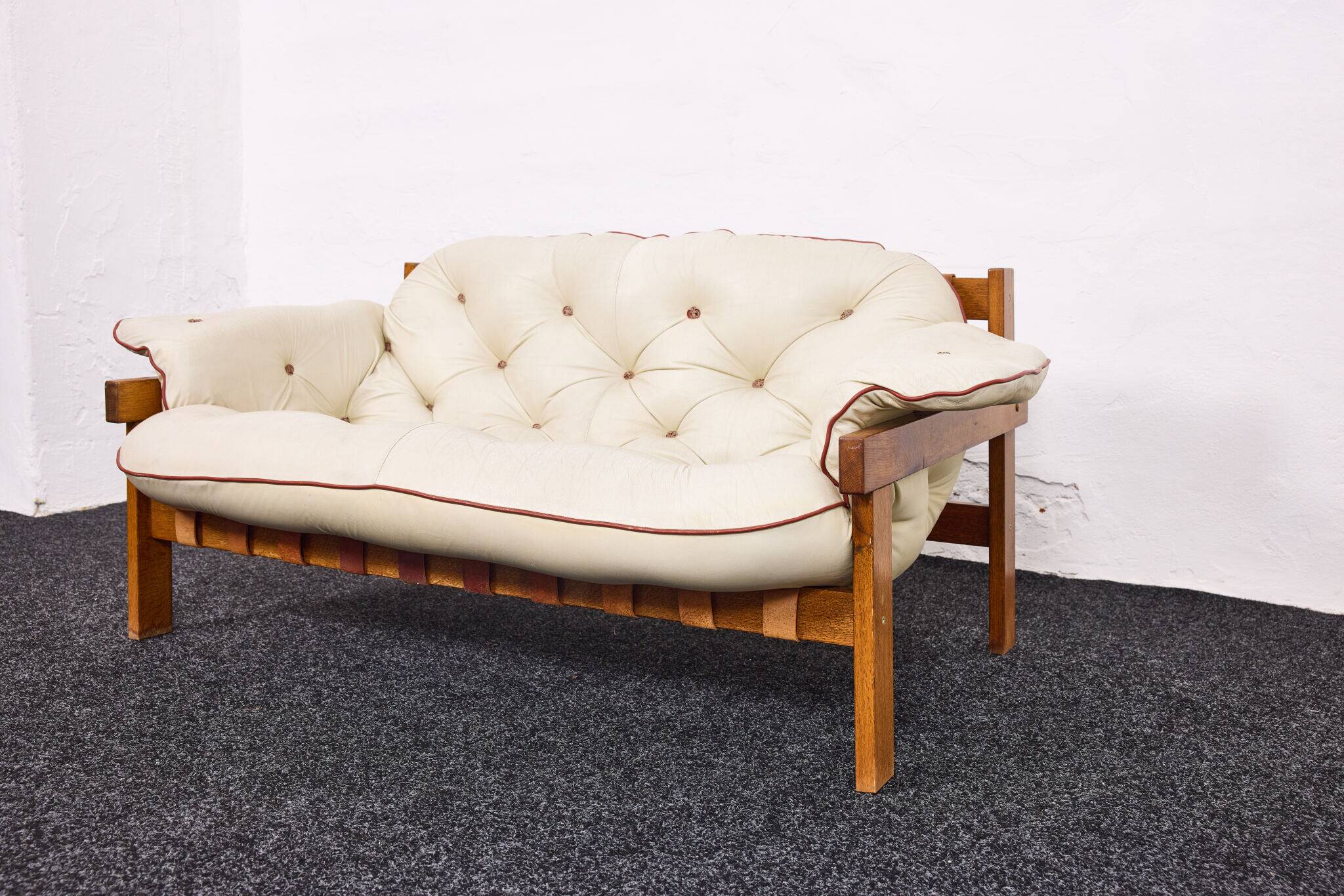 Mid century vintage Hungarian 'Senator' tufted leather 2-seater sofa, 1986