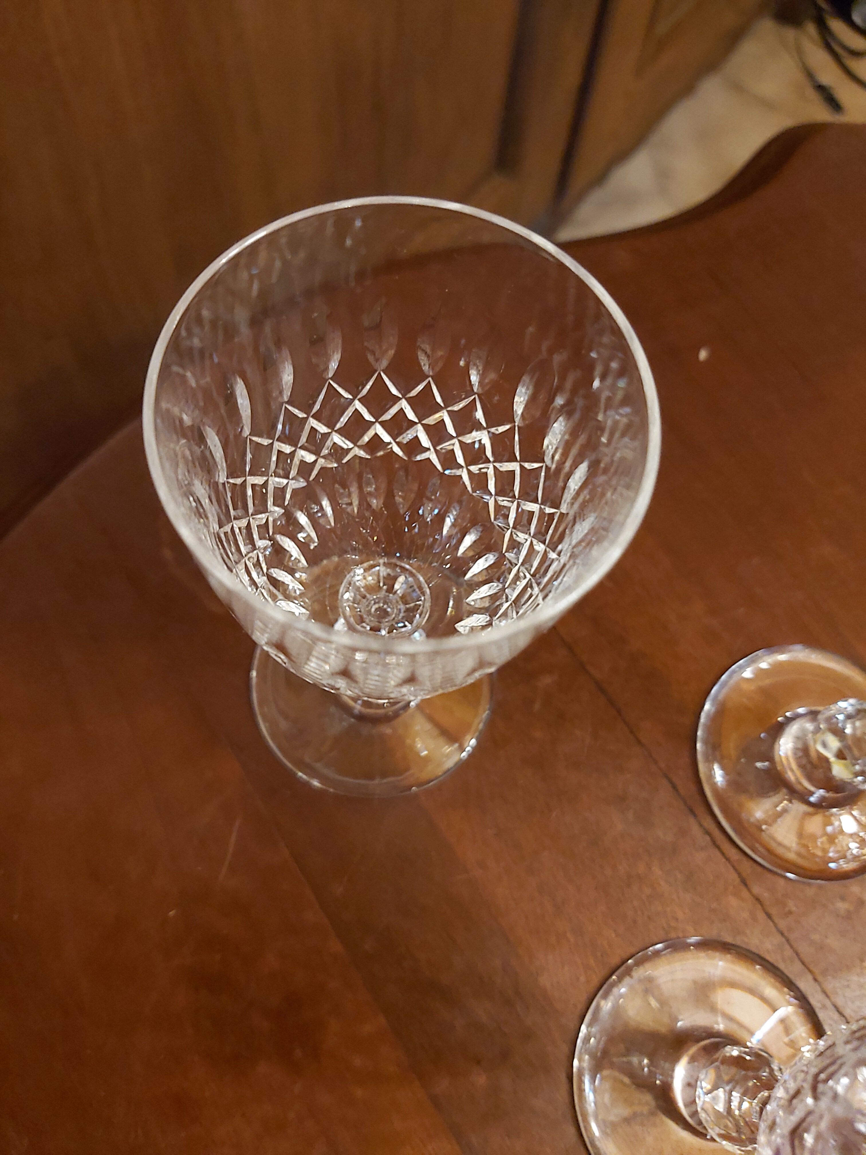 4 verres à vin cristal Saint Louis modèle Messine