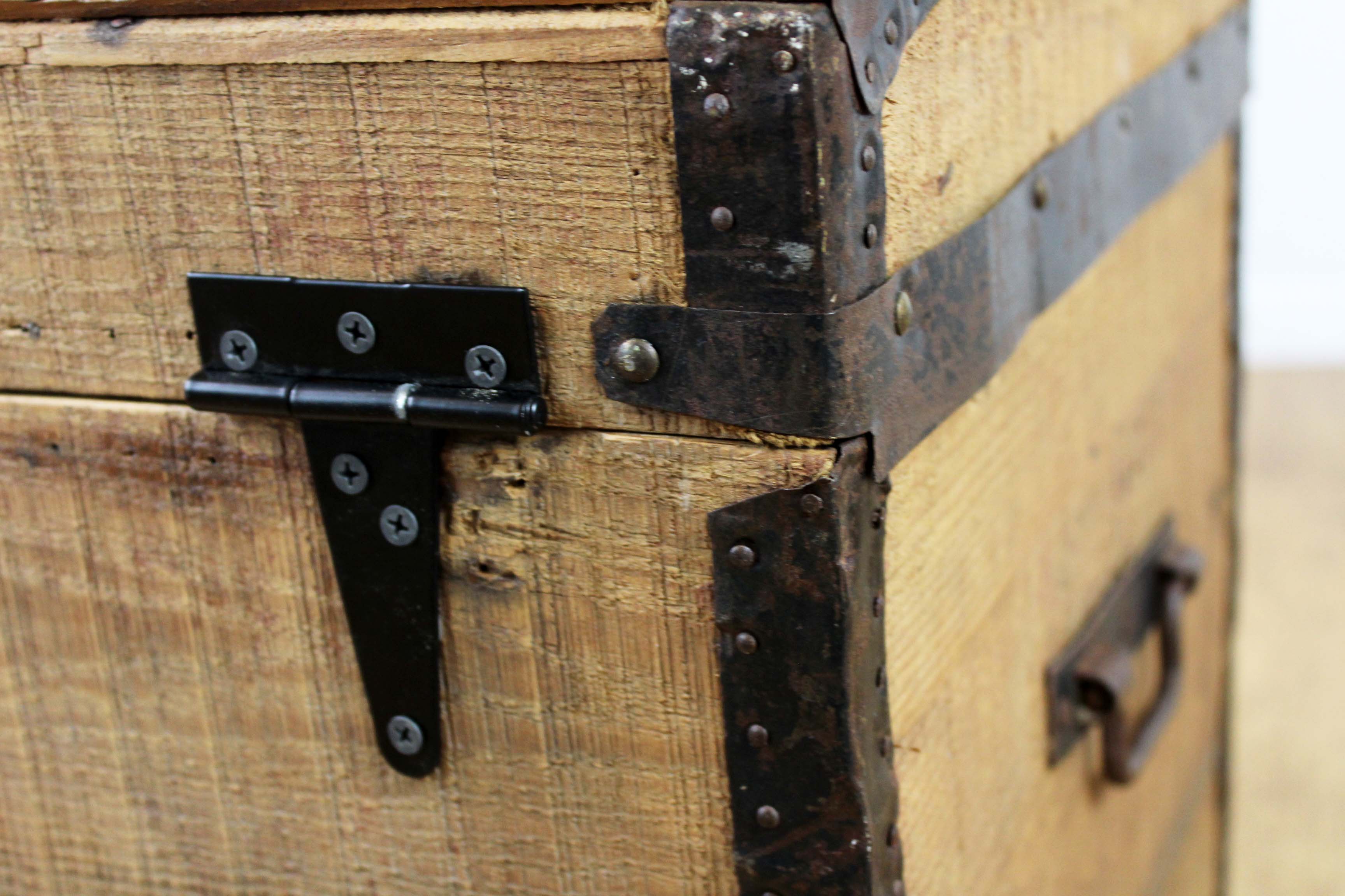 Bomb chest or trunk of trip of the century