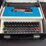 Underwood 315 Blue Typewriter