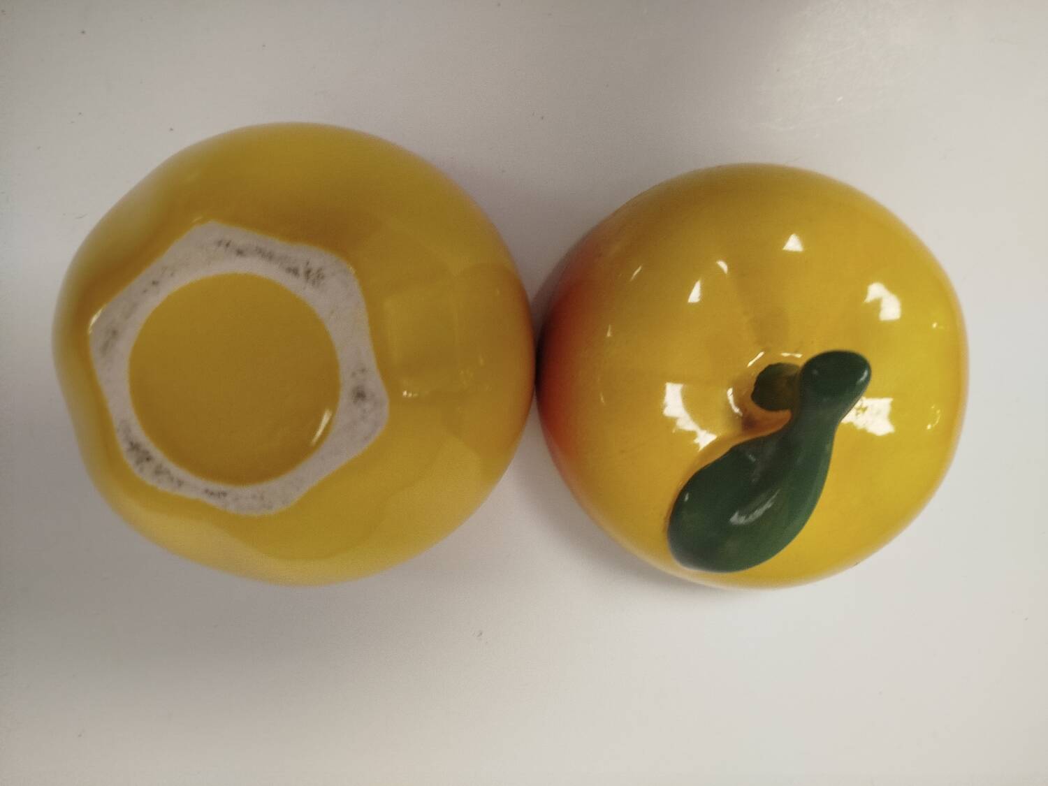 Ceramic Apple Storage Box