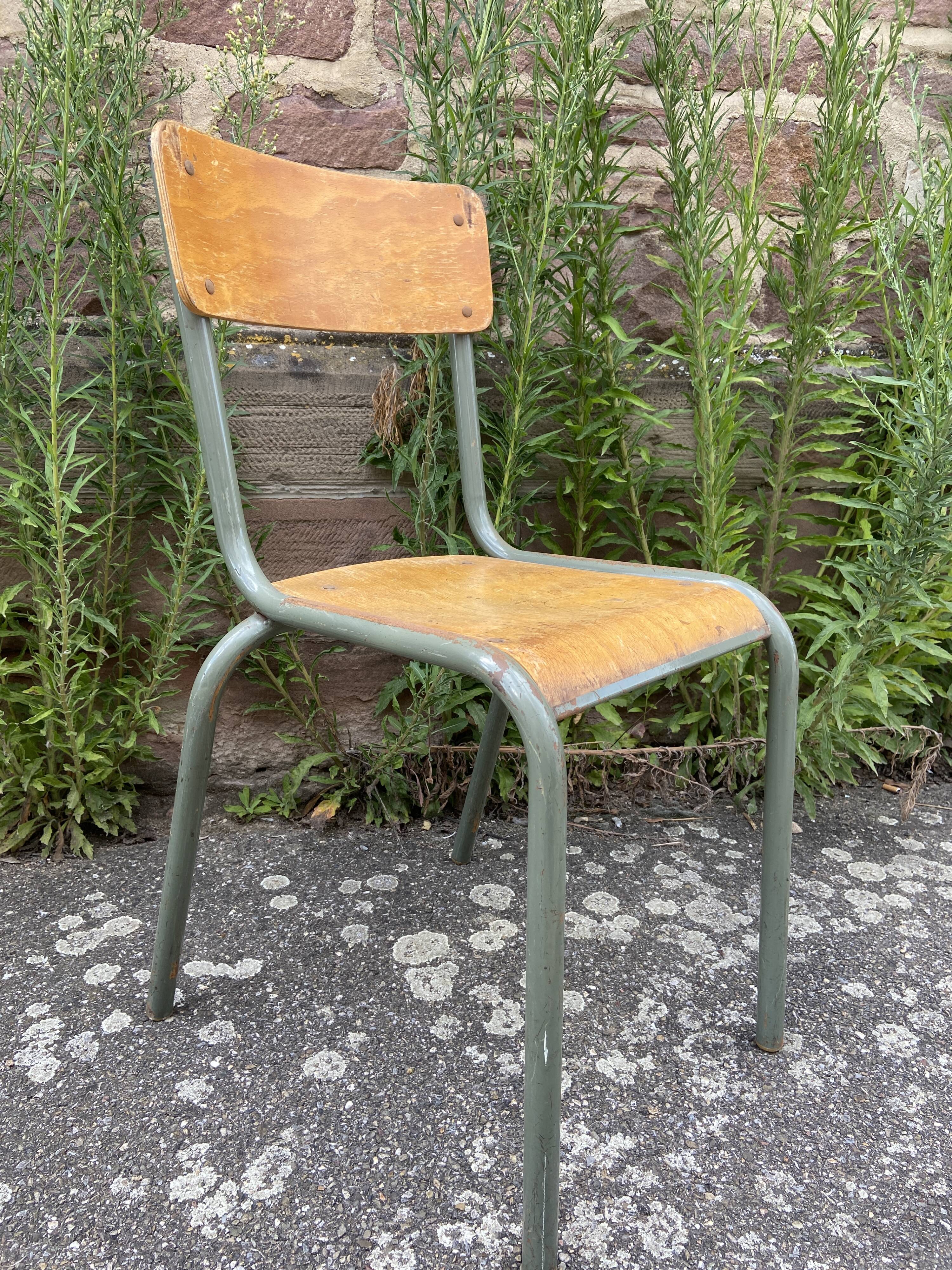 set of 40 Mullca school chairs