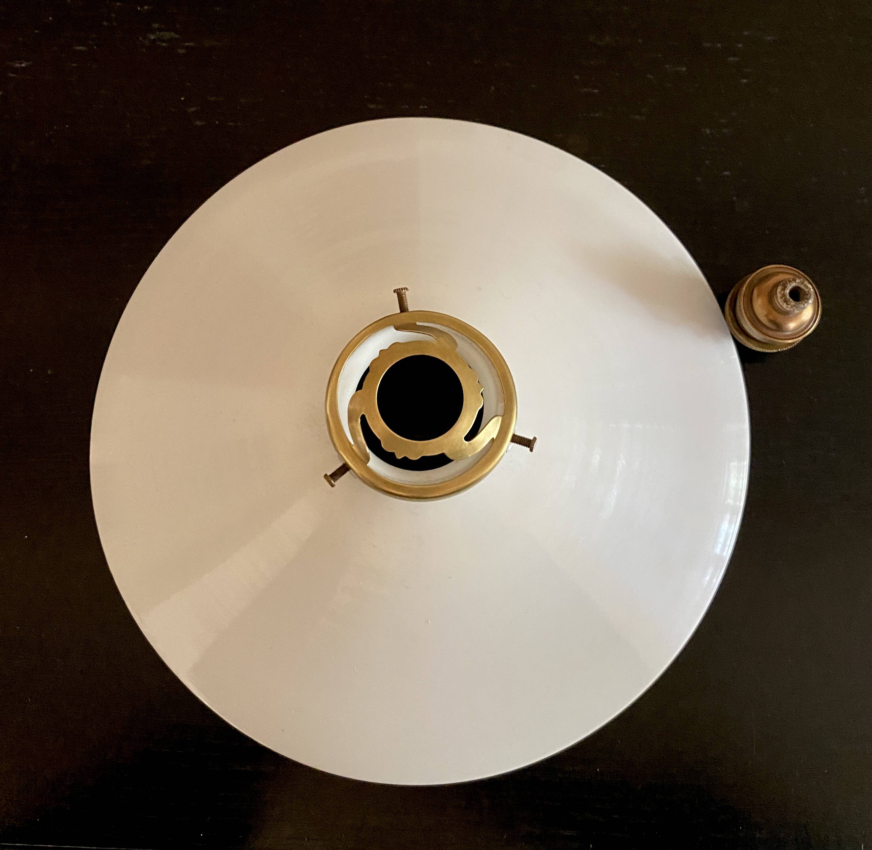 Suspension en opaline