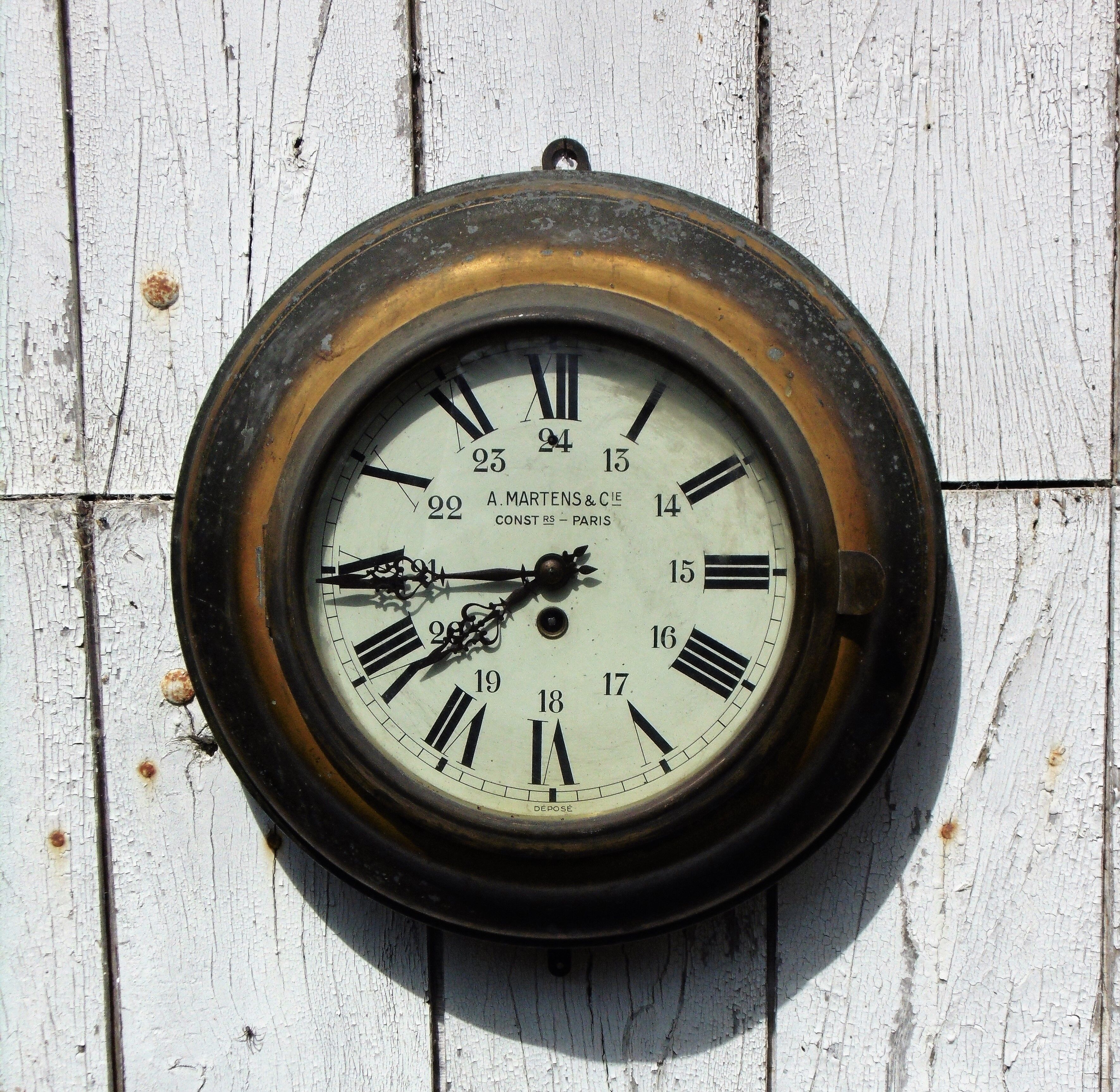 Station or administration clock early xxth a. martens & cie functional