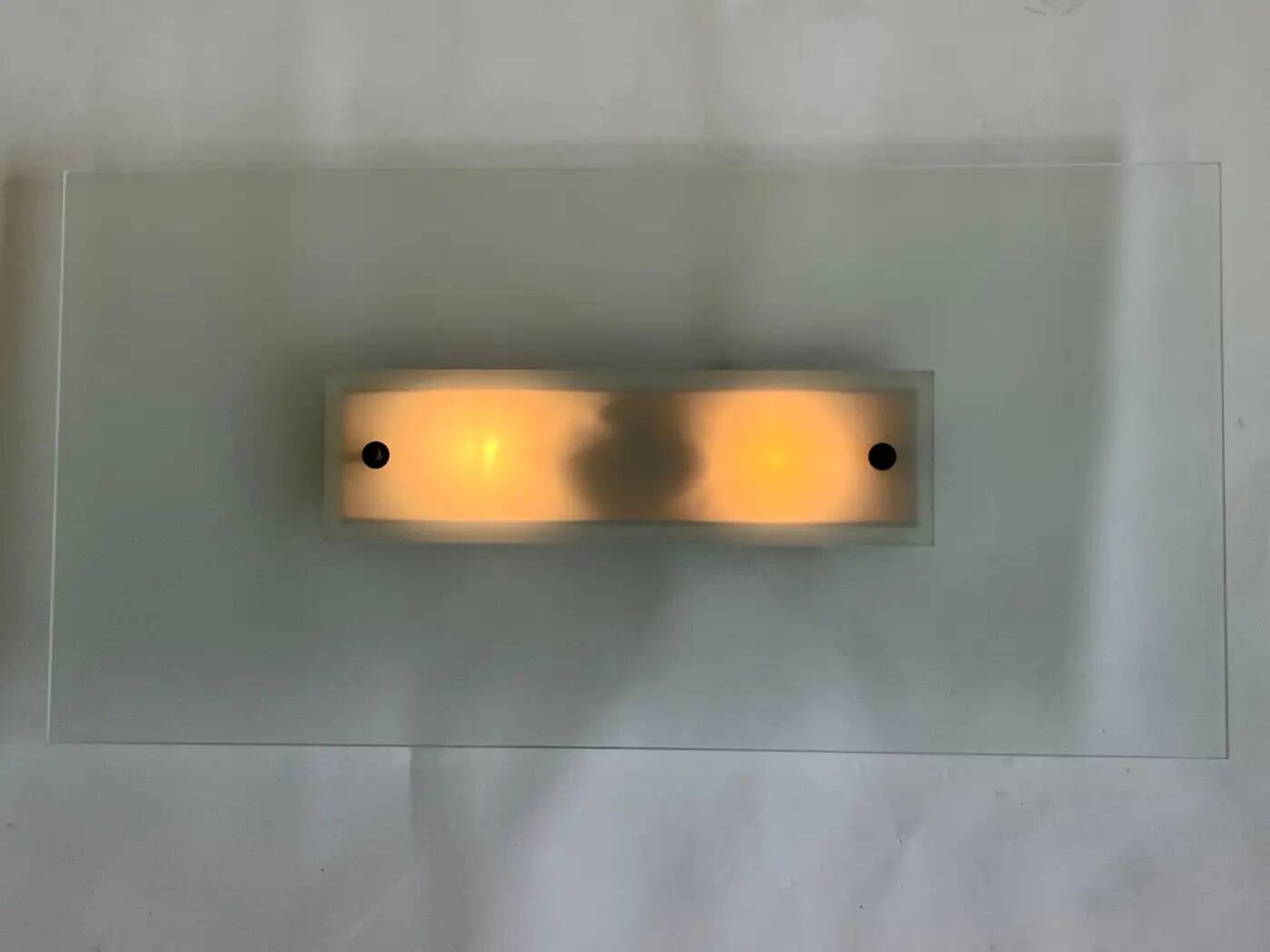 Paire de lampes murales ou plafonniers design des années 1970.
