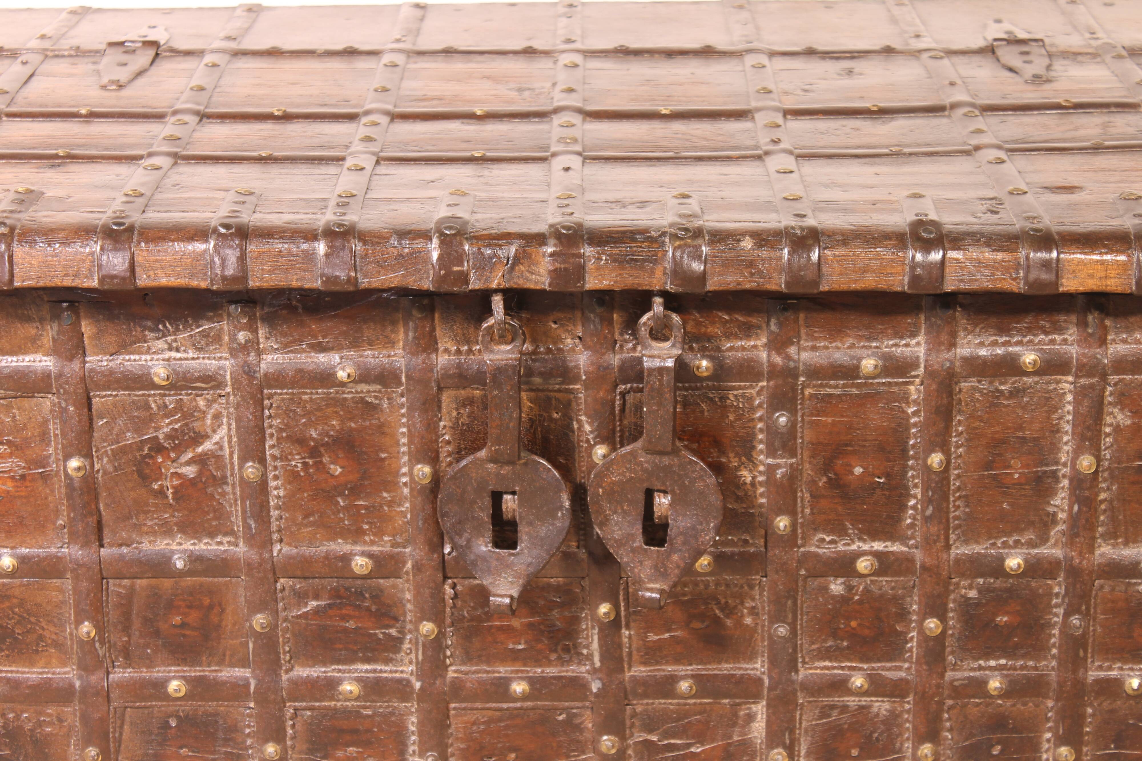 Rajasthan Chest / Coffee Table - 19th Century - India