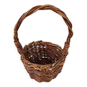 Small round woven wicker basket