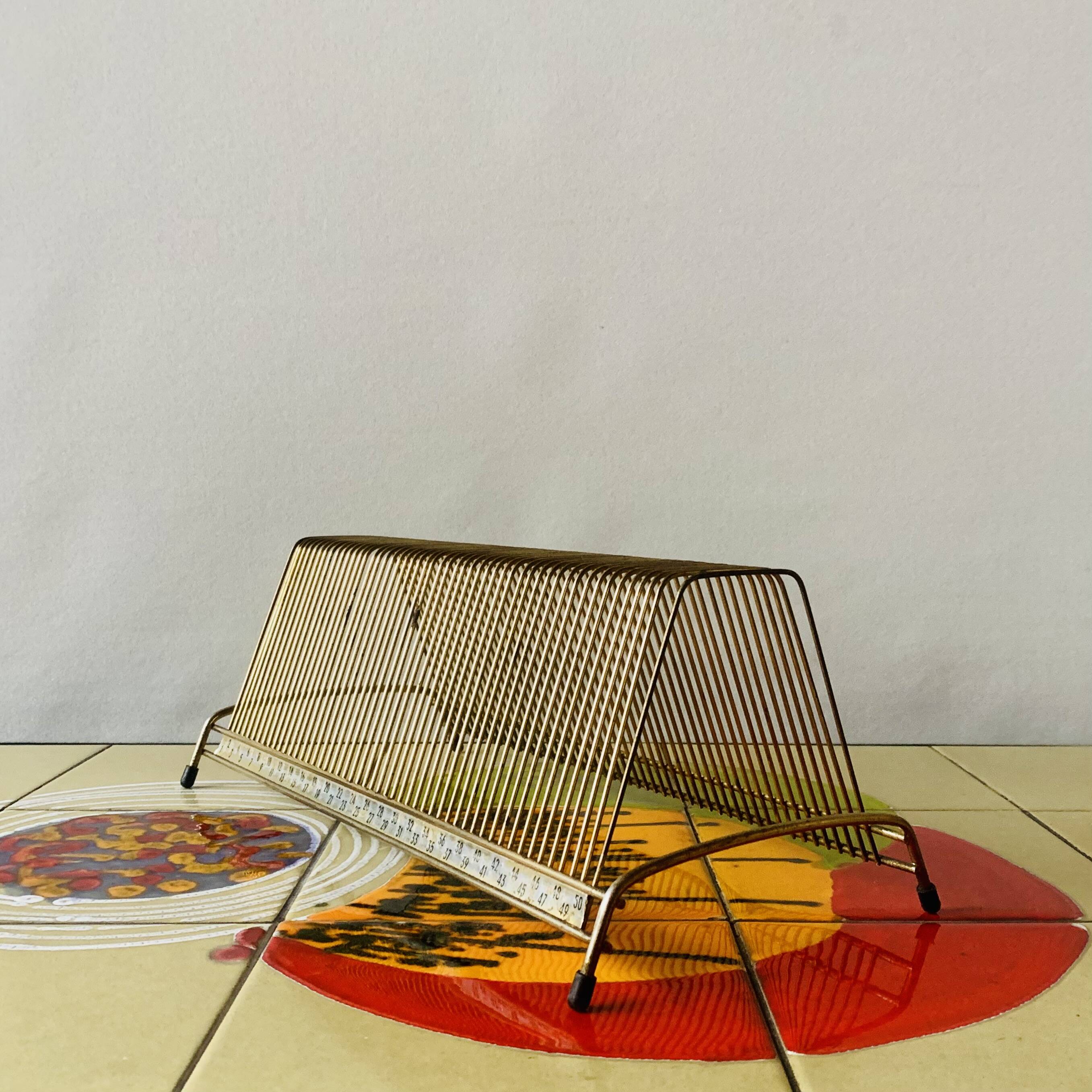 Porte-disques vintage en métal doré - pour 50 vinyles