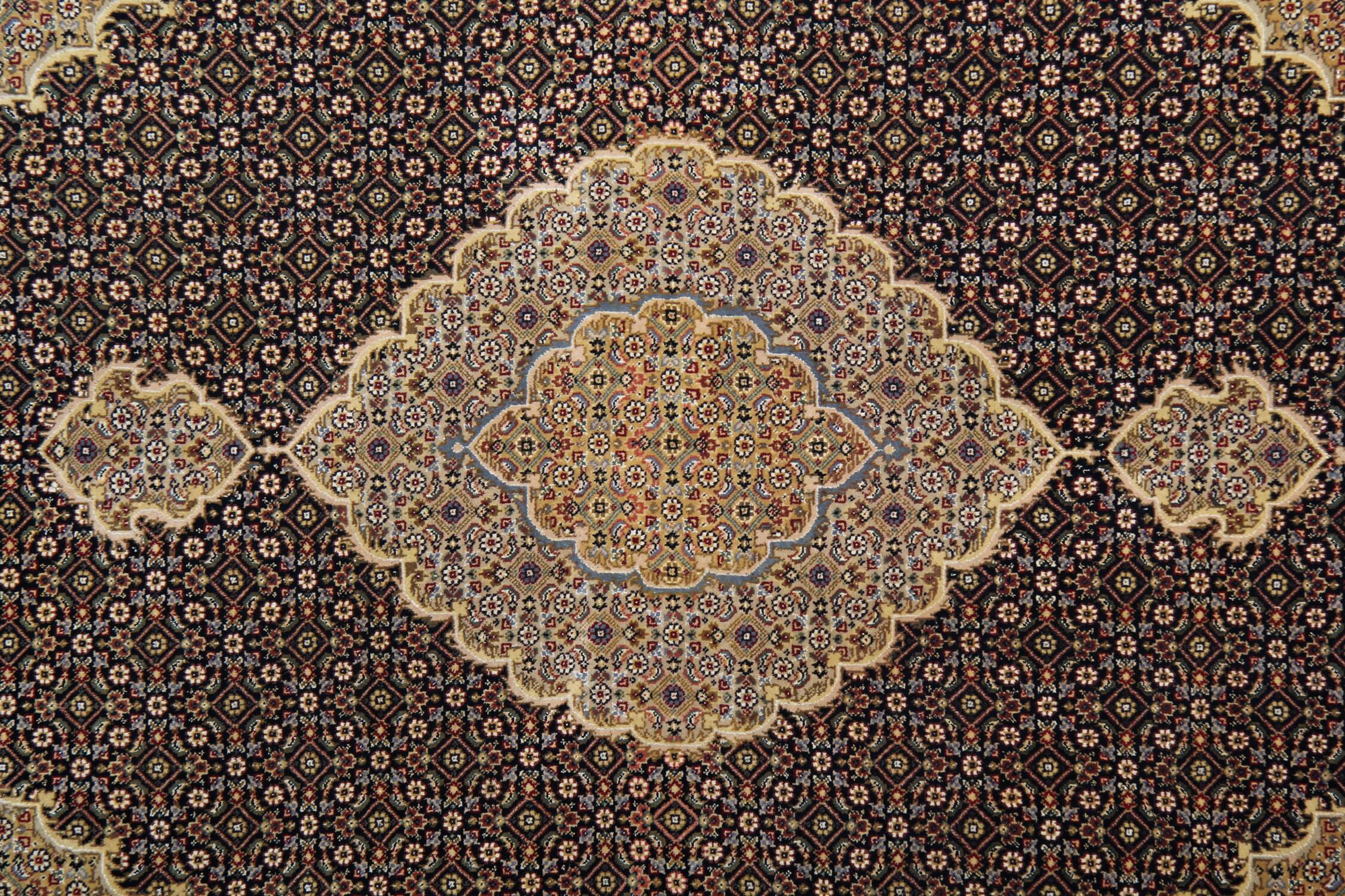 Handwoven Vintage Medallion Carpet Fine Wool Traditional Area Rug- 172x245cm