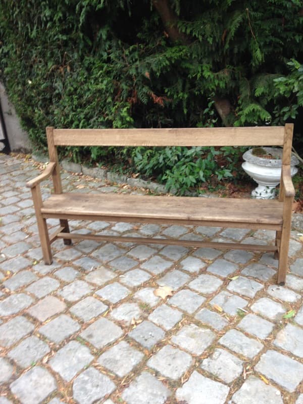 Bench in oak decape