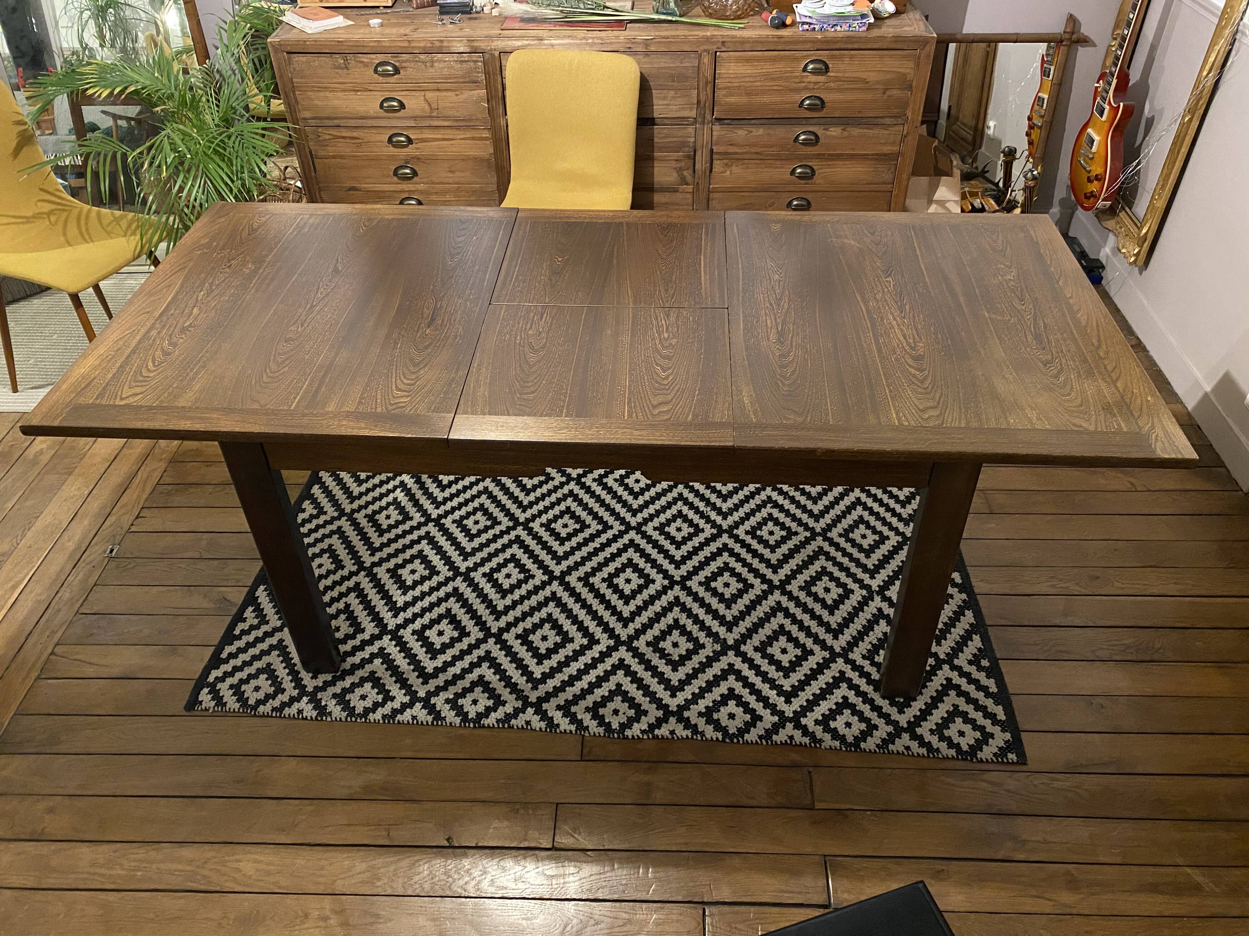 Extendable vintage dining table