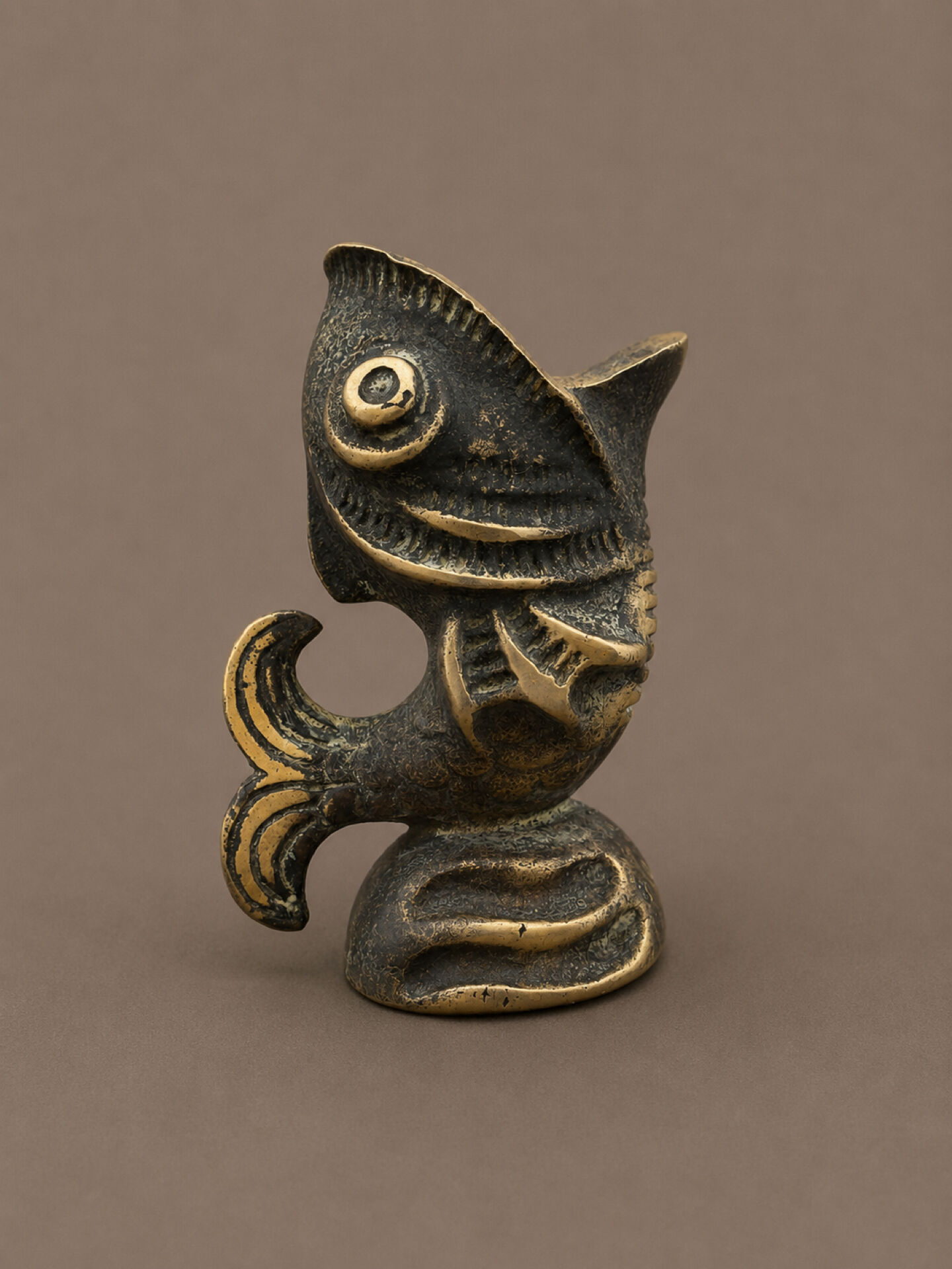 Zoomorphic Ashtray Sculpture in Patinated Brass - Vintage Mid-Century