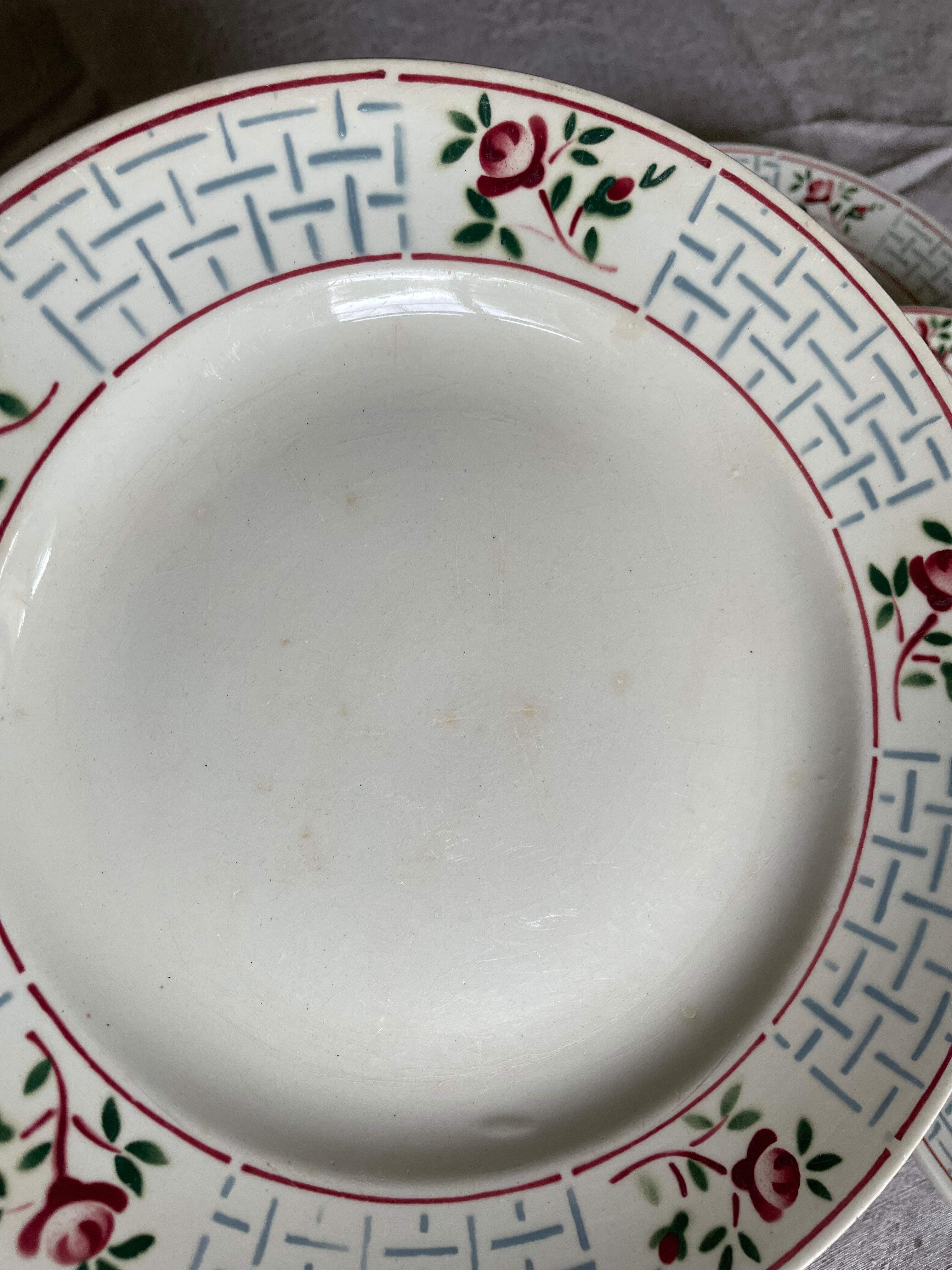 Flat plates Sarreguemines model Christiane