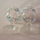lot de 2 petits verres a pied vintage a petites fleurs bleues arcopal model