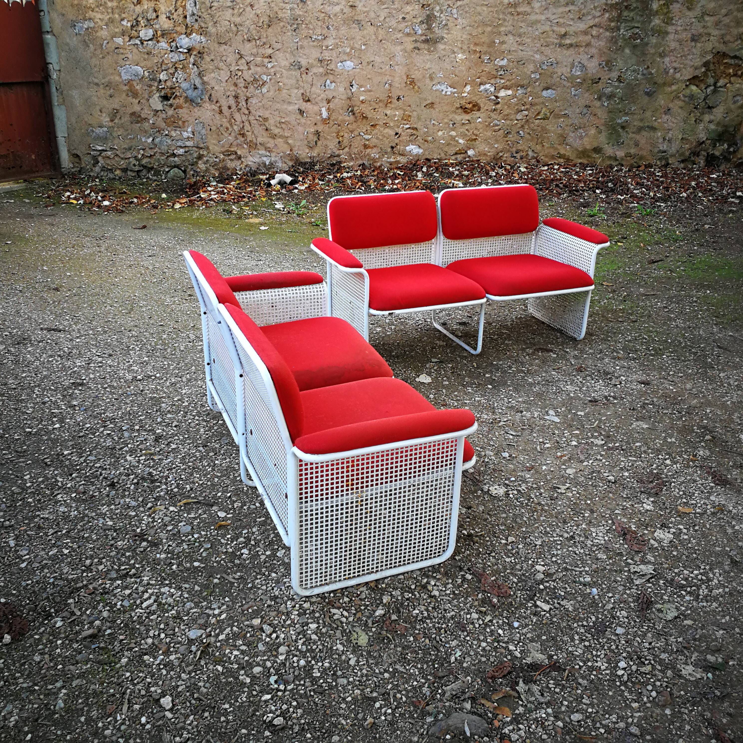 Pair of metal sofas Talin design