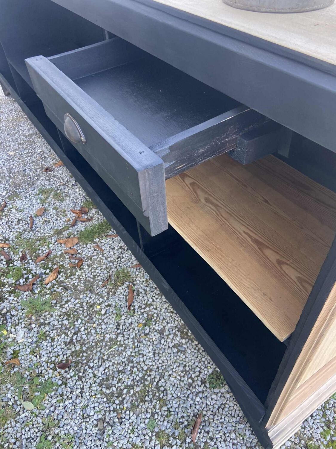 Bar / comptoir en bois brut