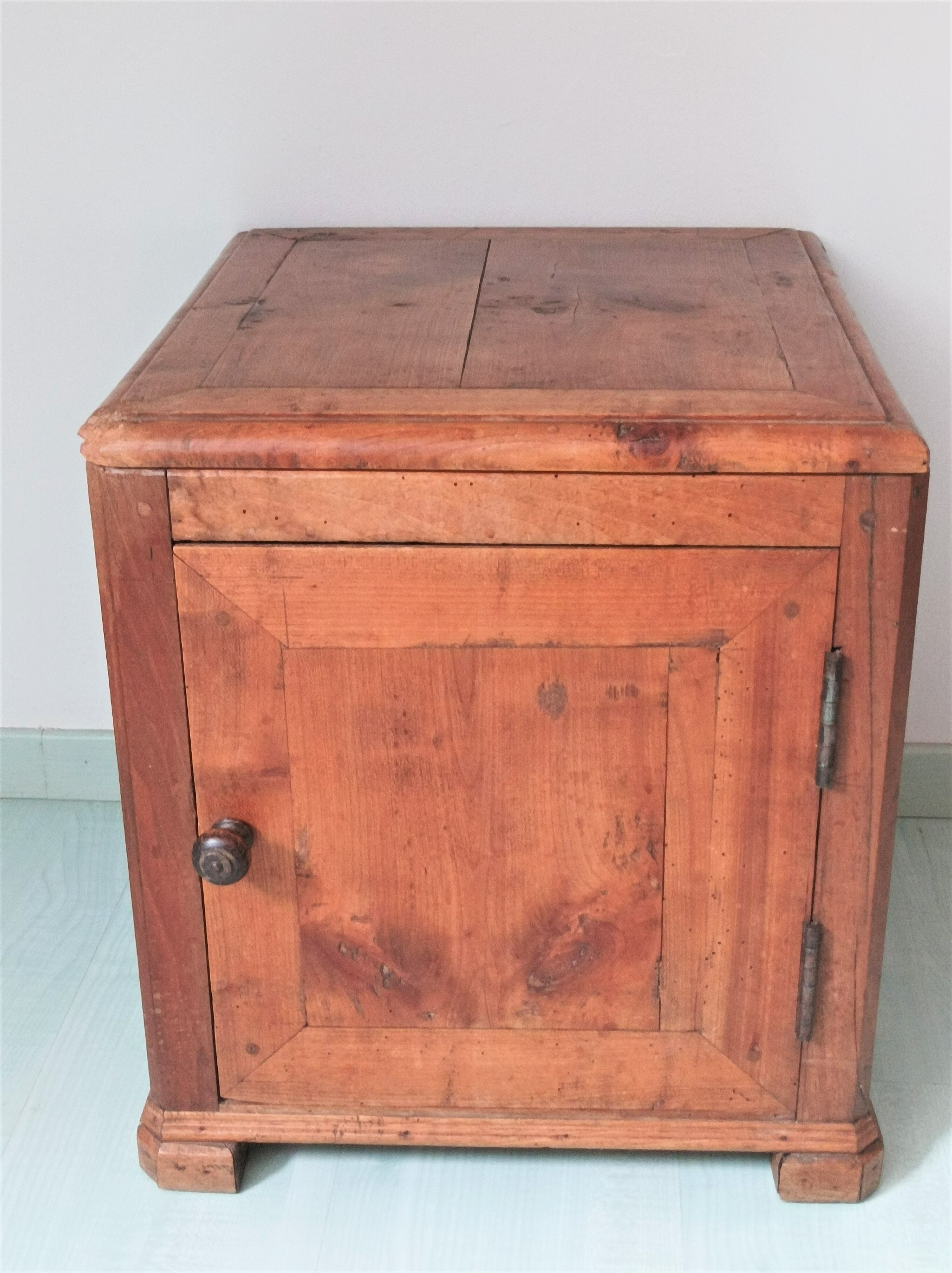 Small solid oak chest