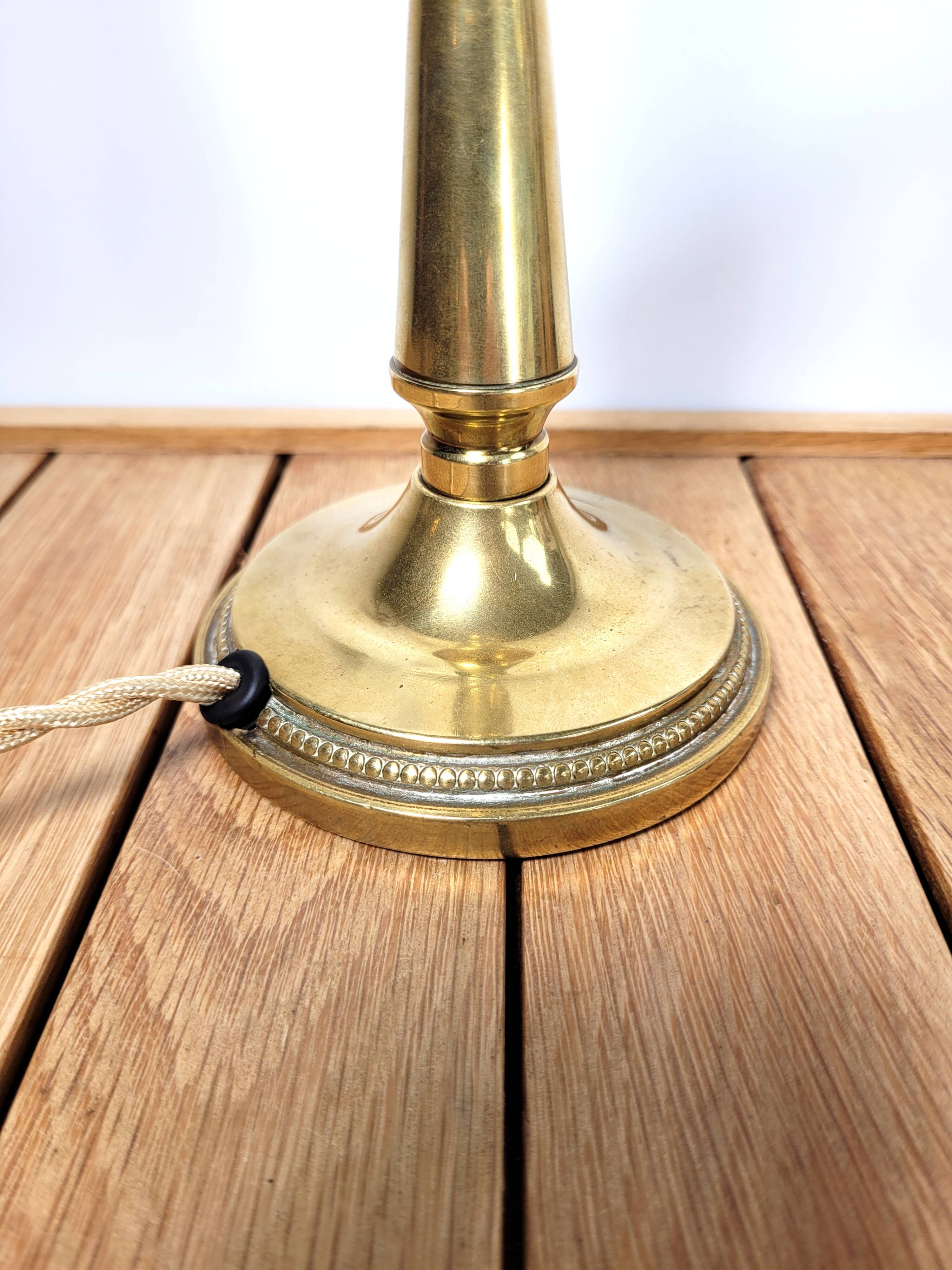 Brass lamp foot