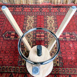 High screw tabout with a metal foot rest