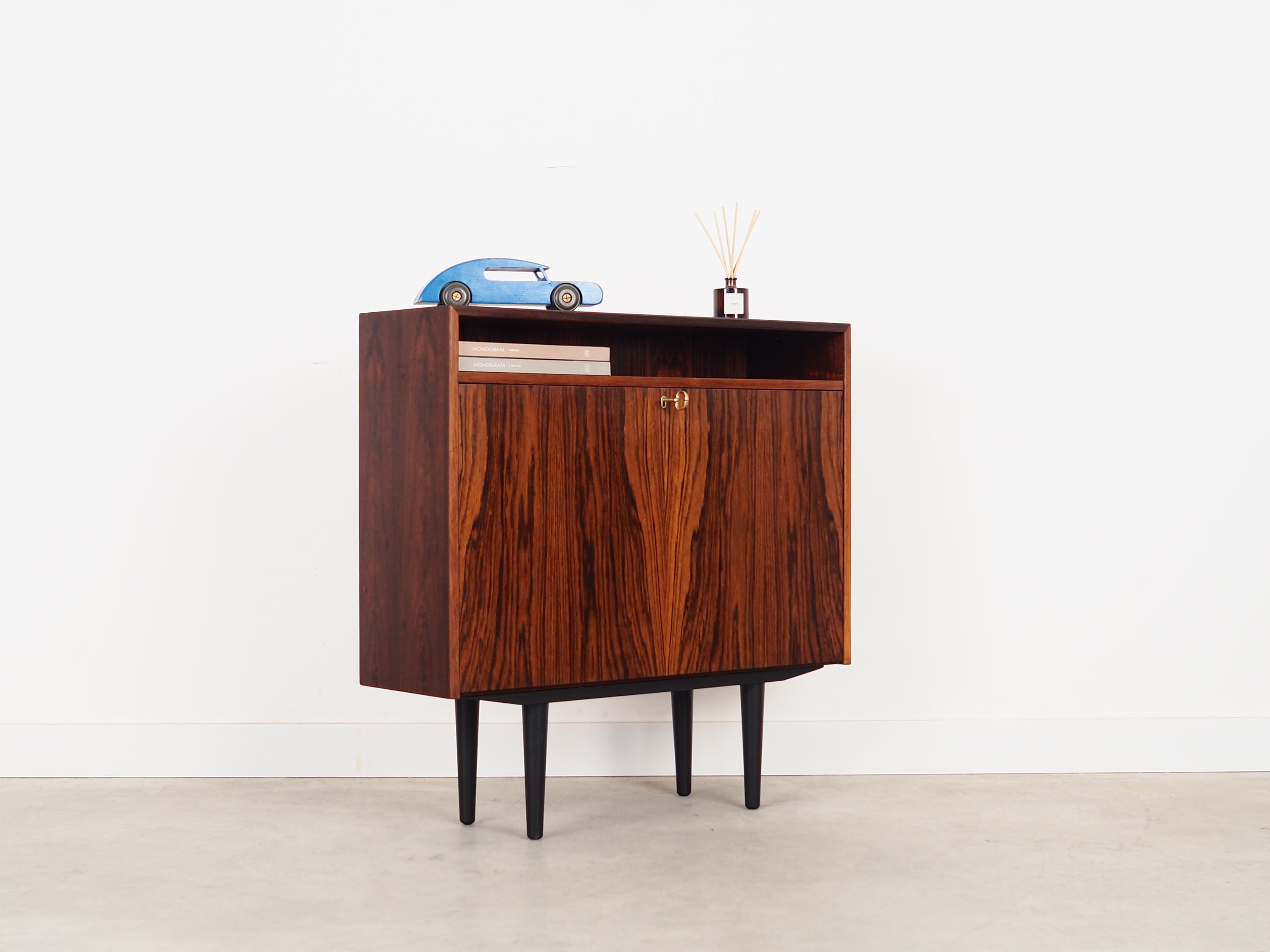 Rosewood cabinet, Danish design, 1970s, production: Horsens Møbelfabrik