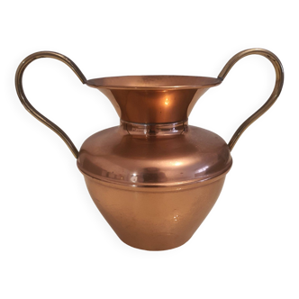 Villedieu copper vase