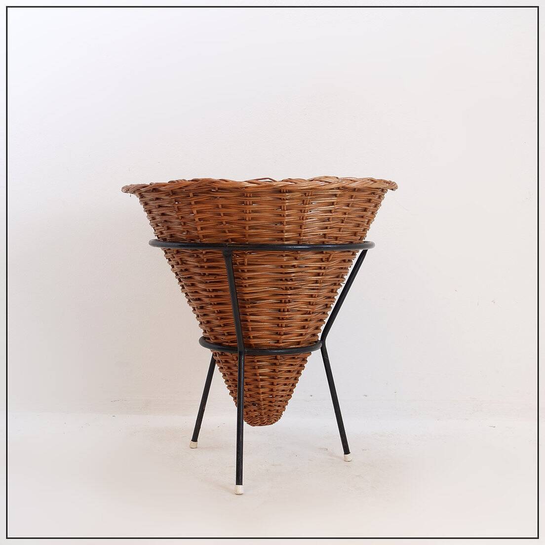 Panier en métal et osier, 1960