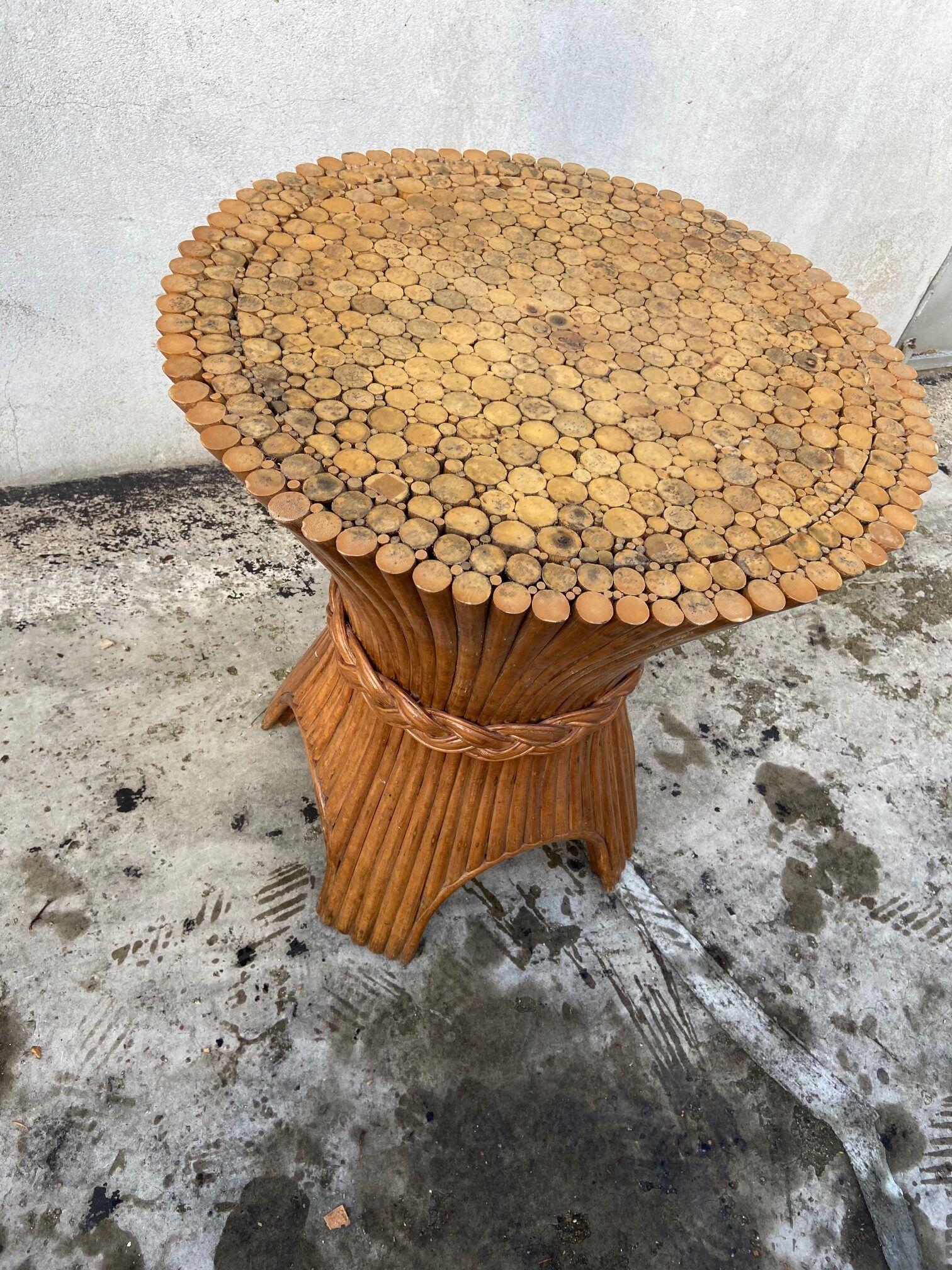 Bamboo pedestal