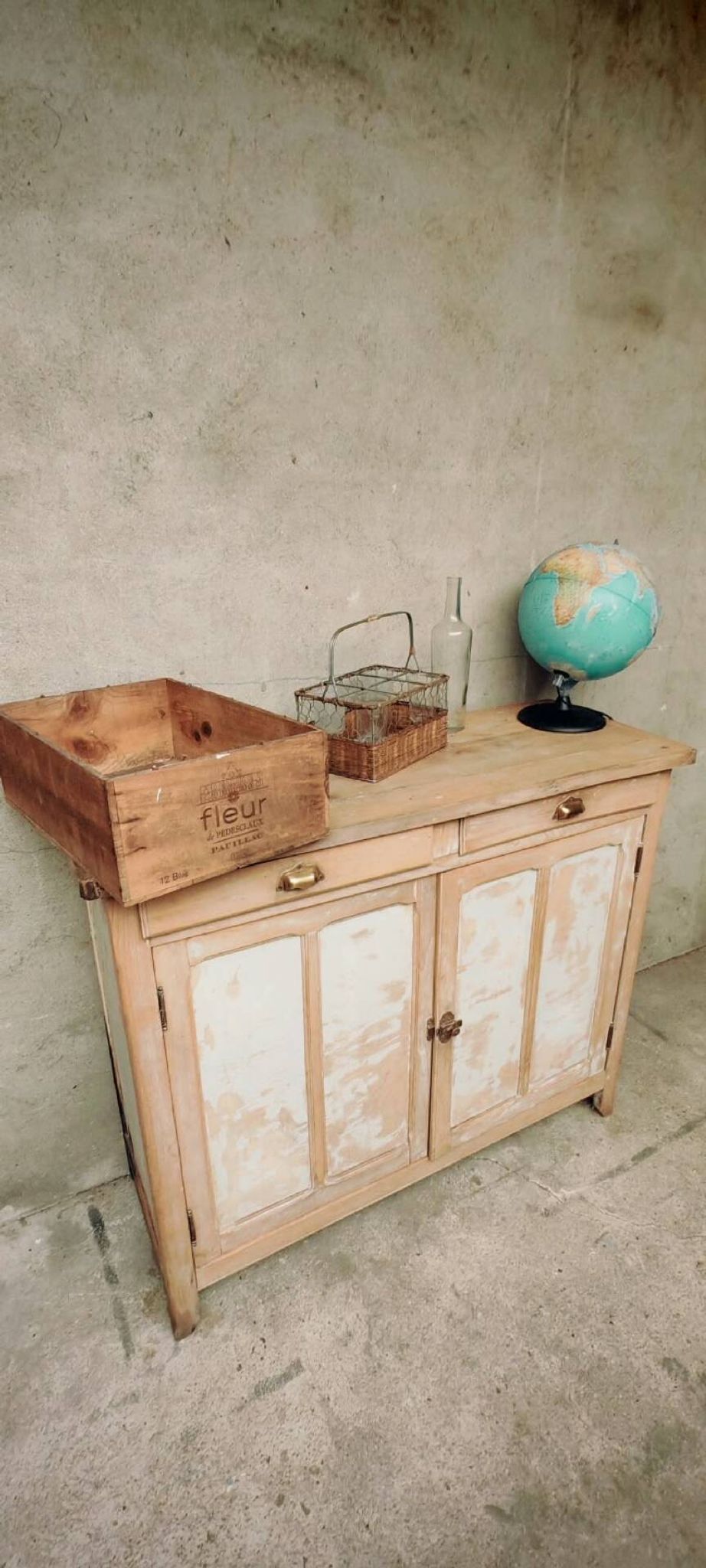Commode parisienne patinée