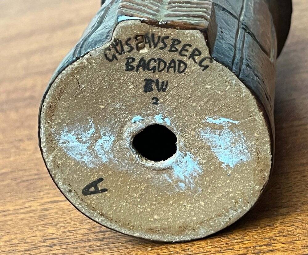 Modern Swedish studio pottery from the mid-century, Bagdad House 2 series by Bertil Vallien for Gustavsberg 1960s.