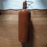 Bouteille ancienne en grès vernissé