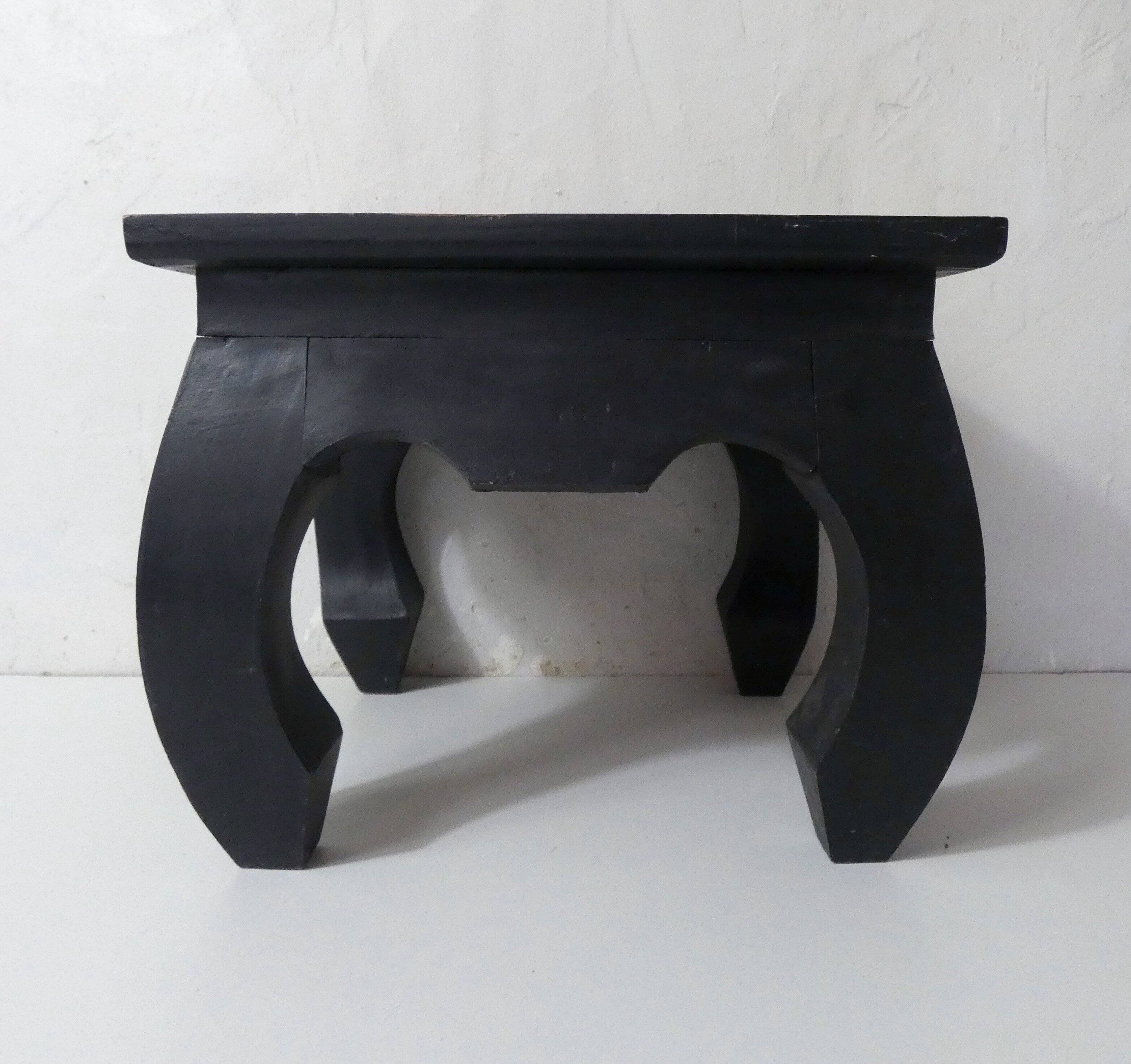 petite table d'appoint porte plante en bois massif