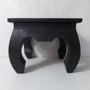 petite table d'appoint porte plante en bois massif
