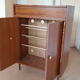 Shoe cabinet