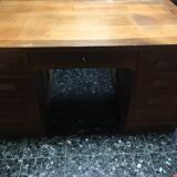 Bureau ancien d‘administration en cêne
