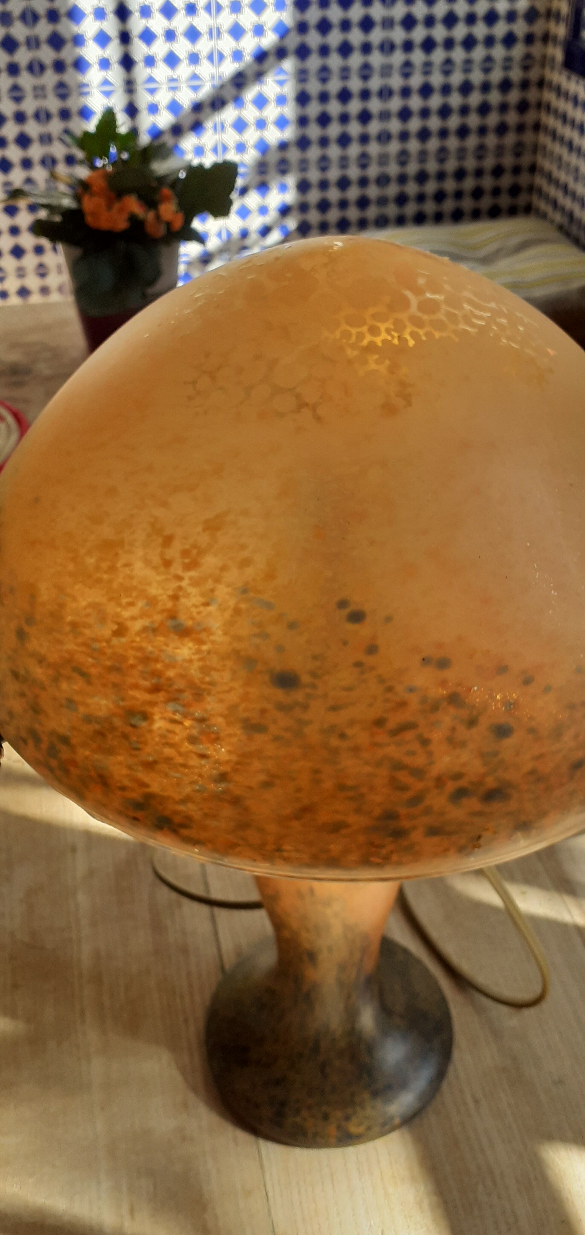 Mushroom lamp glass paste