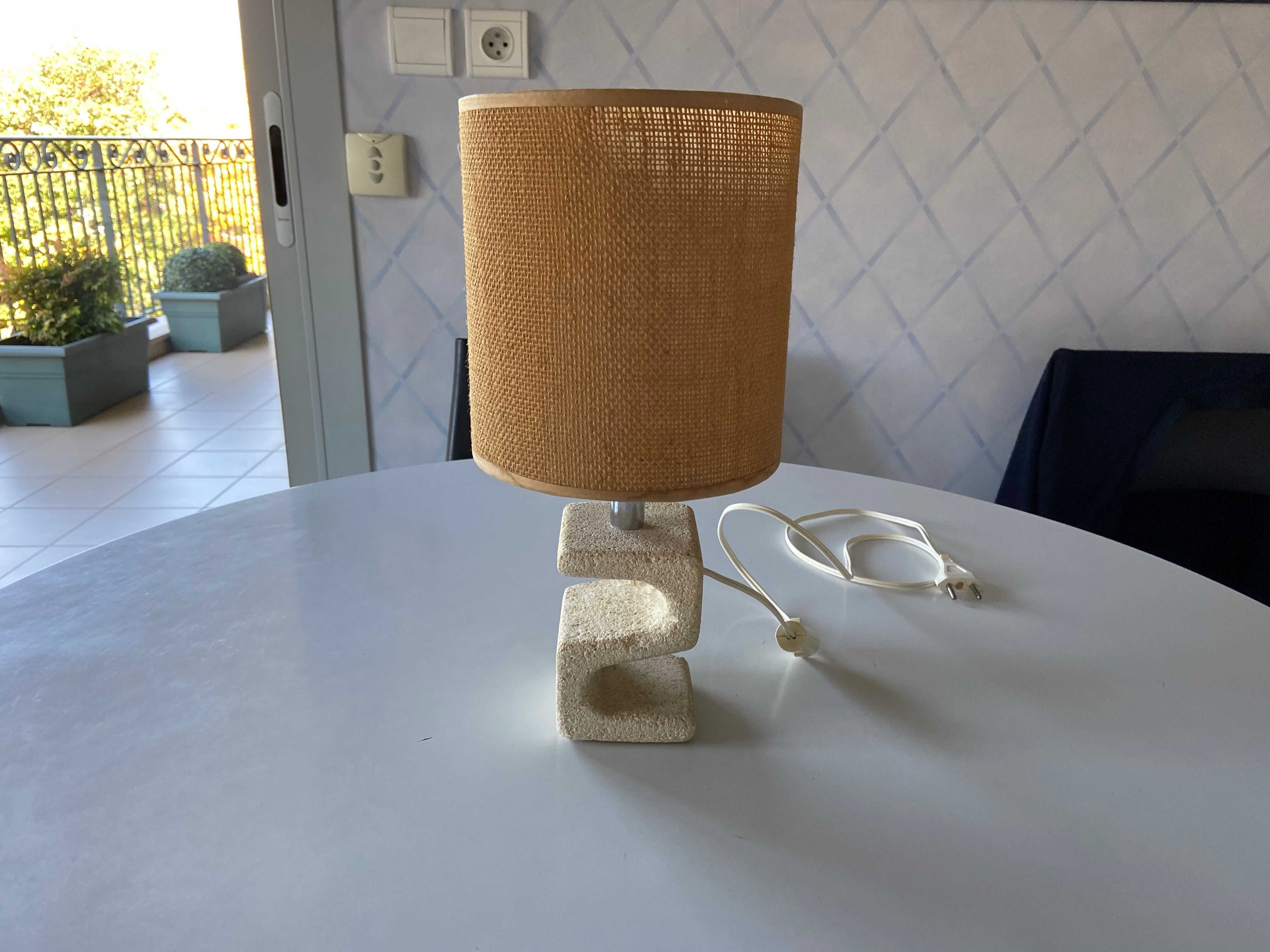 Lampe brutaliste