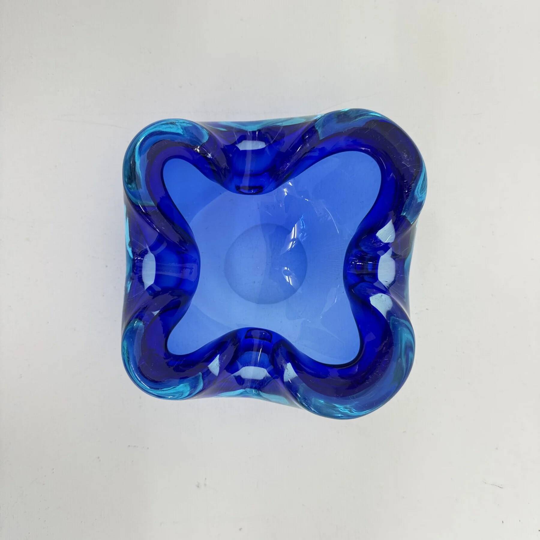 Mid-century design set of 6 blue Murano glass bowls, 1970s